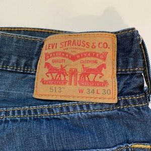 Levi’s Red tab 513